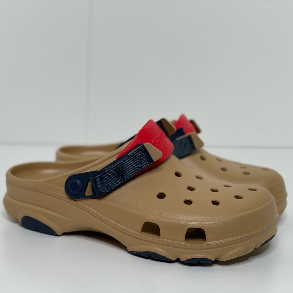 Mens crocs !!